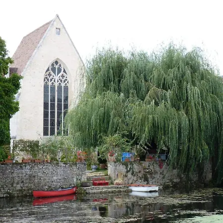 Demeure Verteuillaise Casa de Férias *