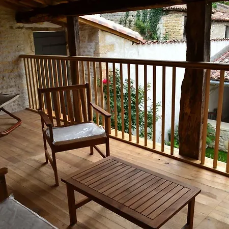 בית נופש Demeure Verteuillaise