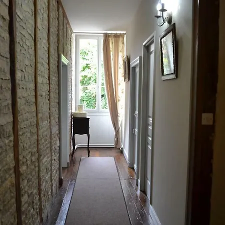 Demeure Verteuillaise Casa de Férias *