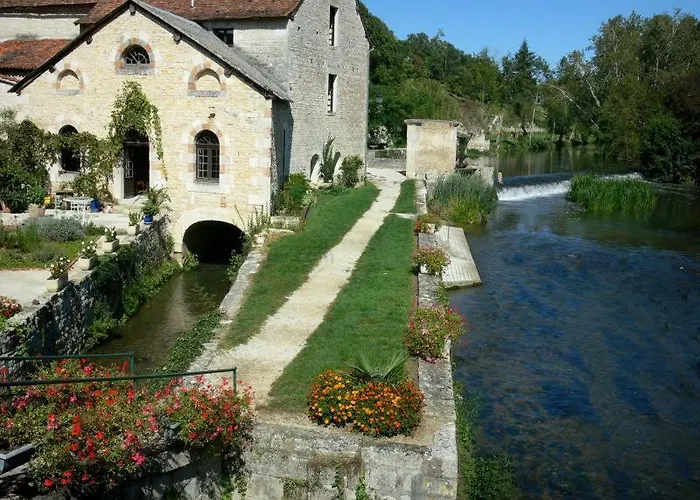 Demeure Verteuillaise Hébergement de vacances *
