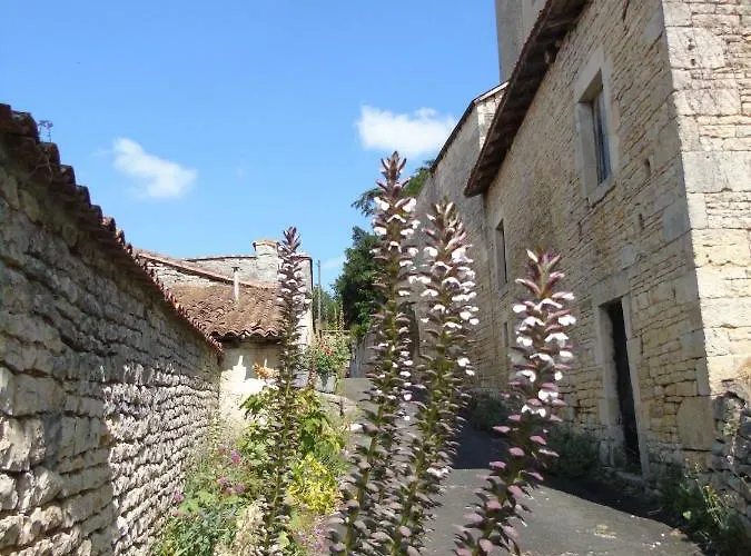 Demeure Verteuillaise Hébergement de vacances